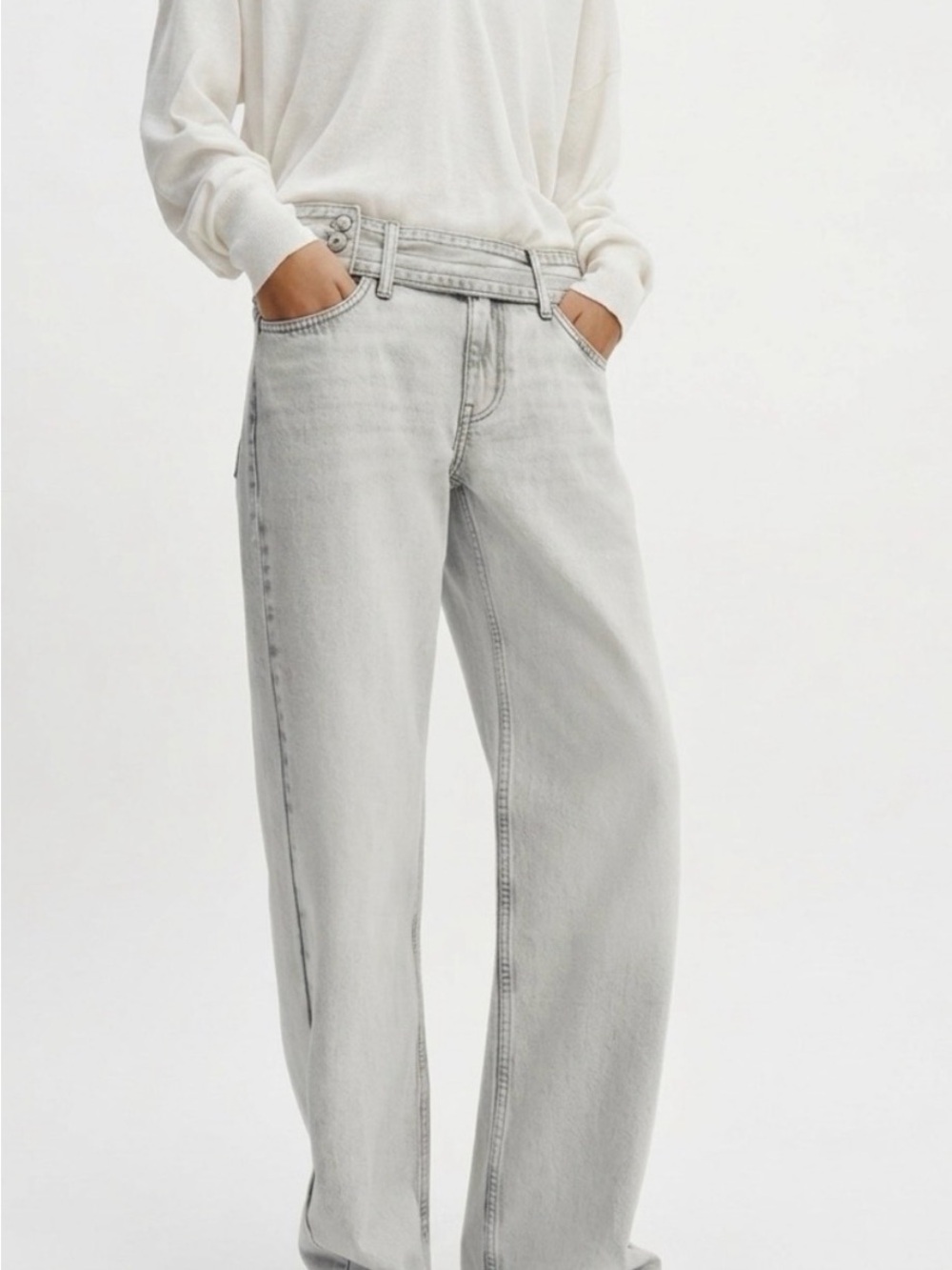 Women’s Zara Relaxed Wide-Leg Women’s Jeans in Light Gray - Size 8 NWT